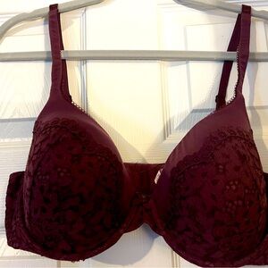 Body by Victoria maroon bra with lace detail! EUC, size 36D